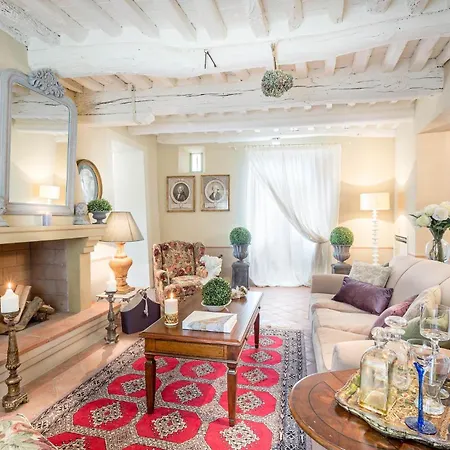 Principessa Elisa, Amazing Views, & Private Pool Villa Capannori