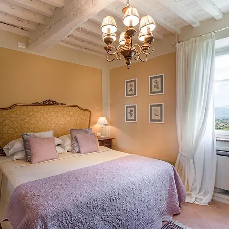 Principessa Elisa, Amazing Views, & Private Pool Capannori